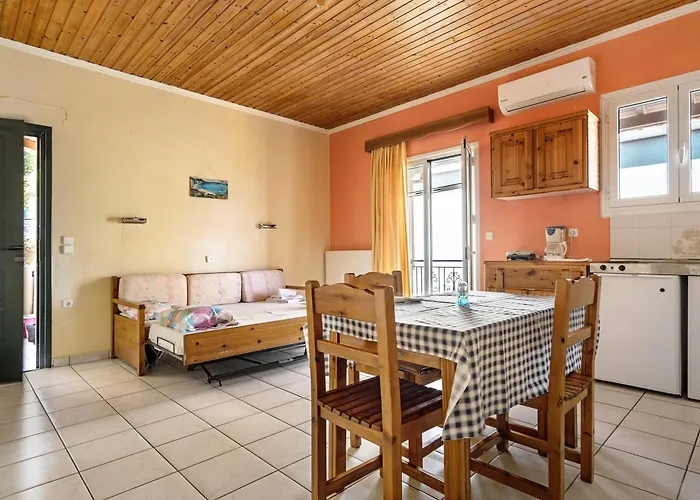 Lefkothea 4 * Frinion